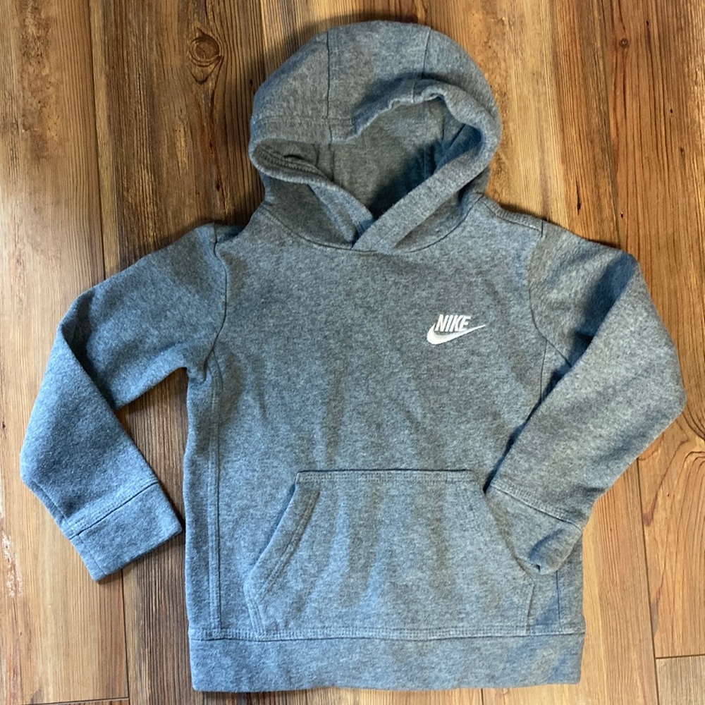 Nike size 4 boys hooded sweatshirt